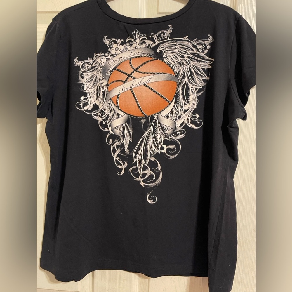 KATYDID  SZ 3X SHORT SLEEVE T basketball BLACK w/ glittery sequins